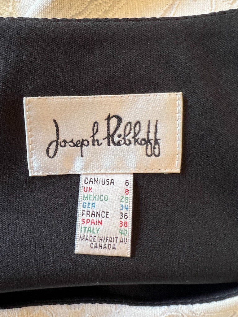 661783