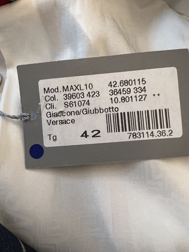 661842