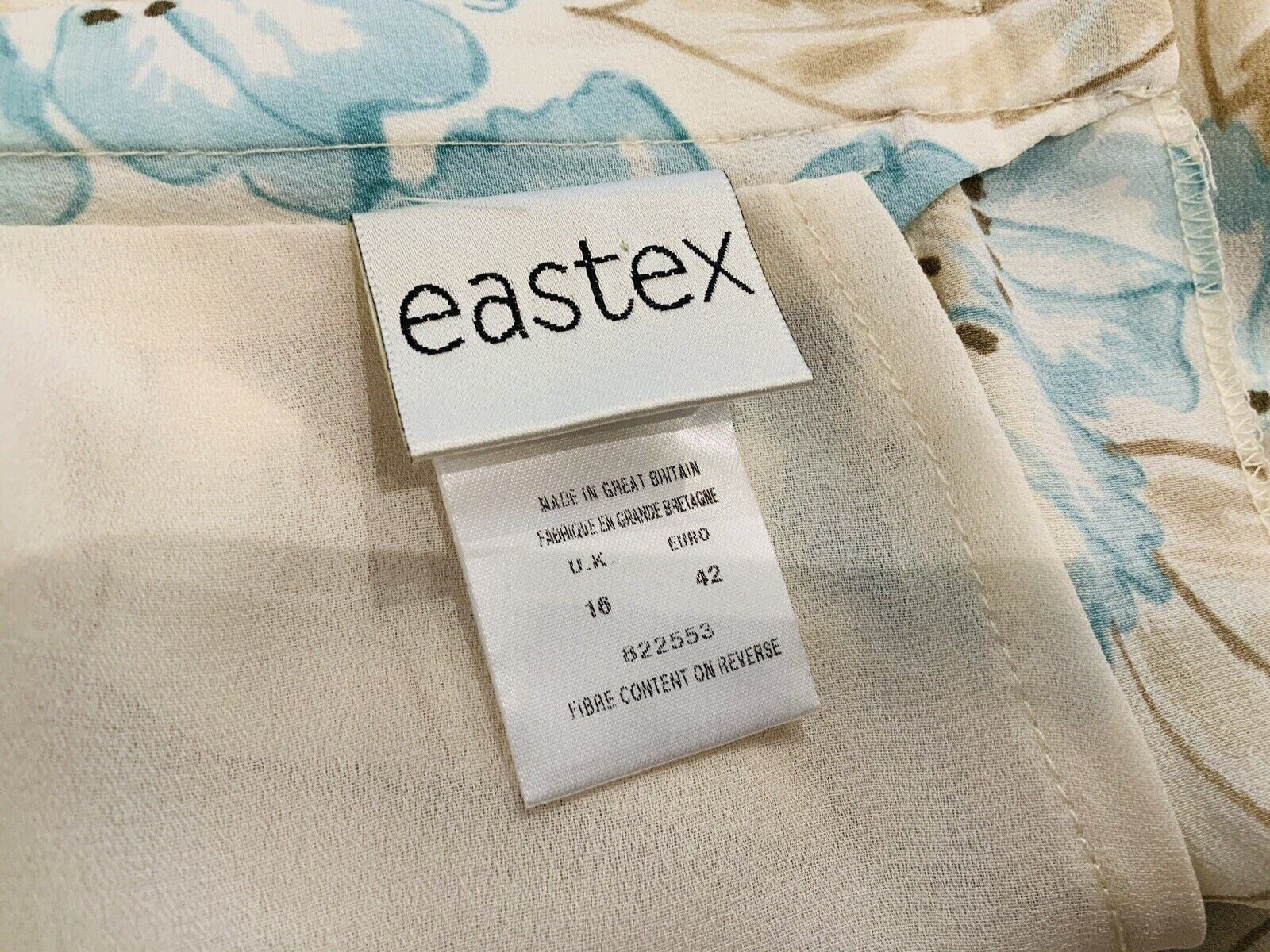 661026