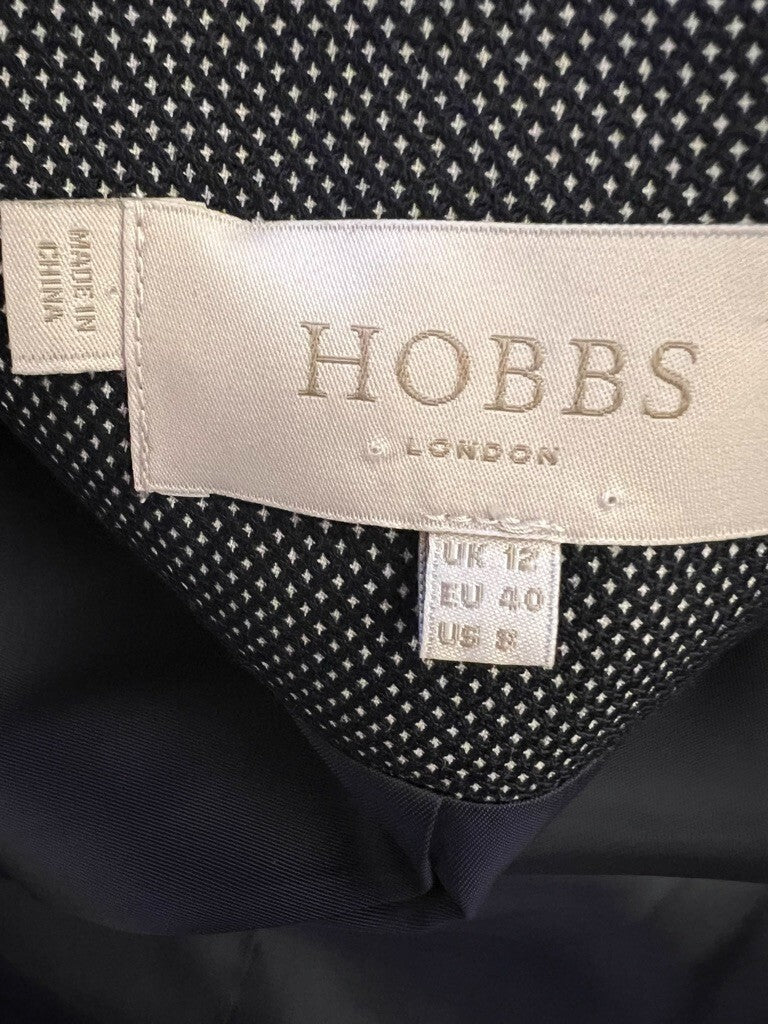 661383