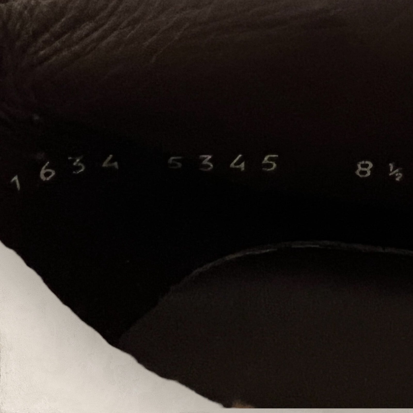 661942