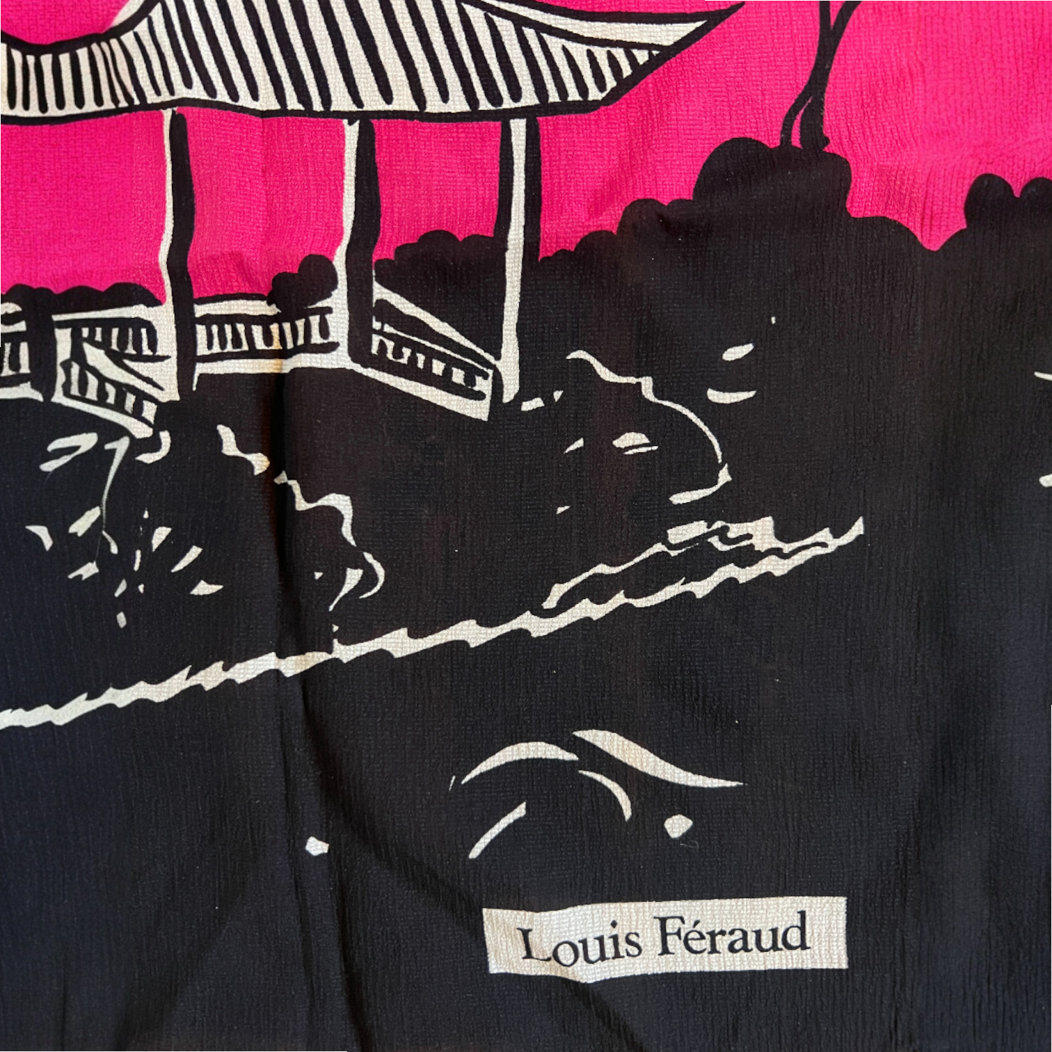 Louis Feraud Rarer Vintage Japanese Pagoda Silk Scarf