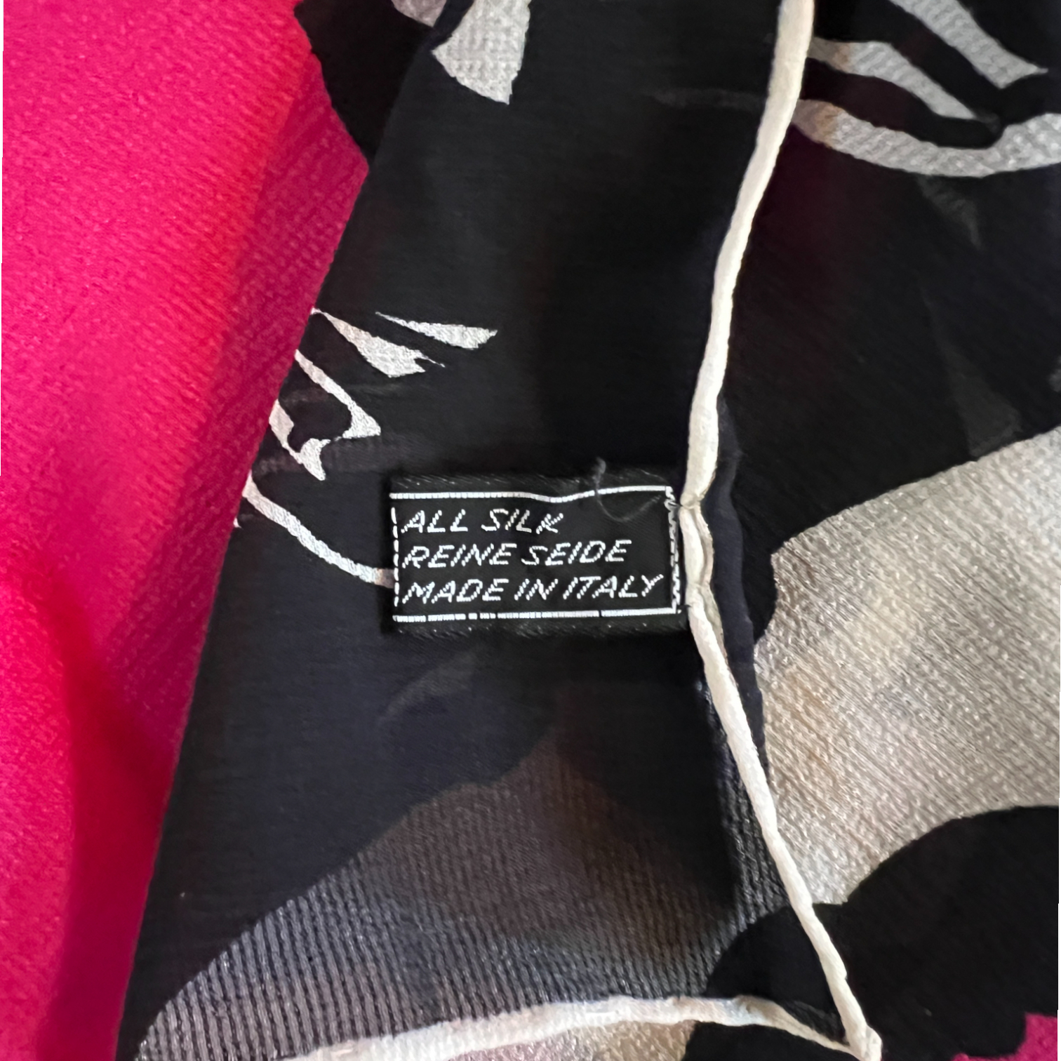 Louis Feraud Rarer Vintage Japanese Pagoda Silk Scarf