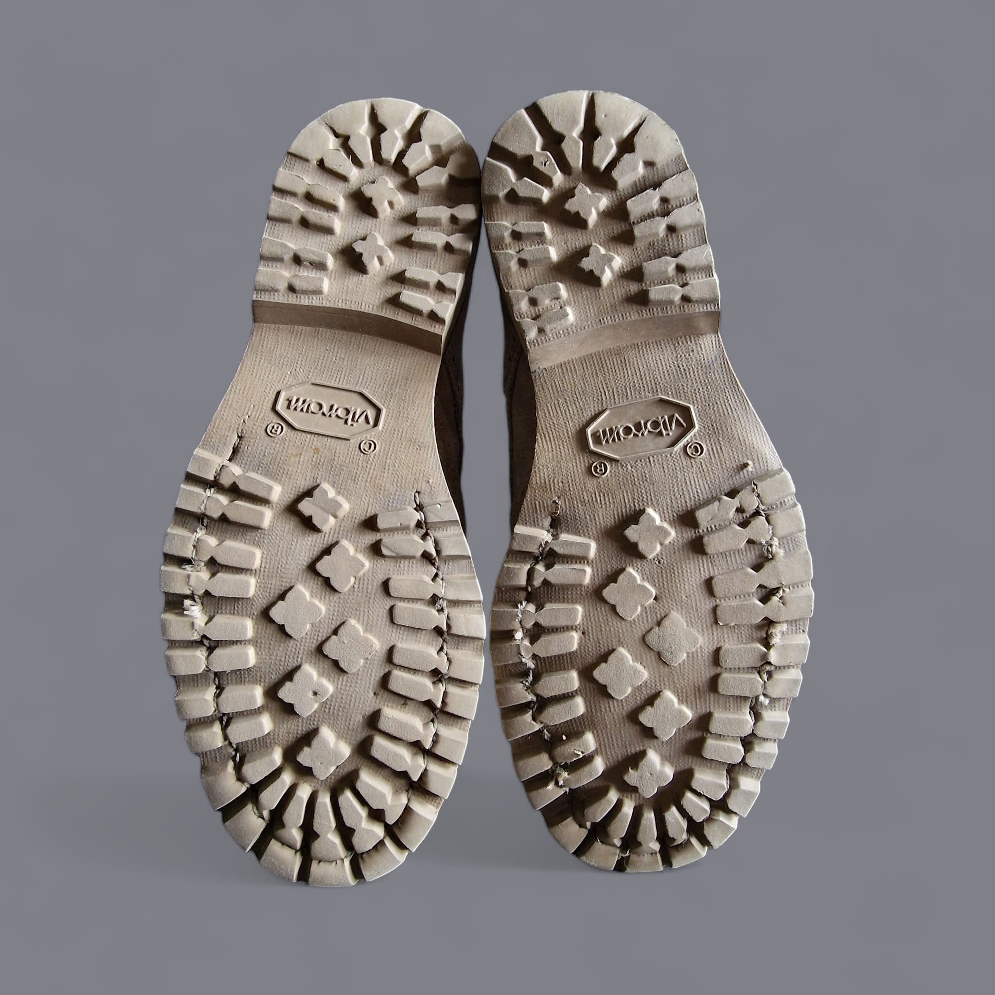 Brunello Cucinelli Boys’ Suede Desert Boots Size 37 UK 4