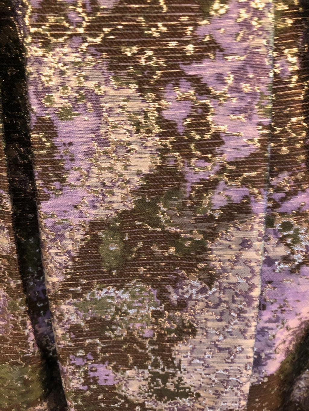 661894