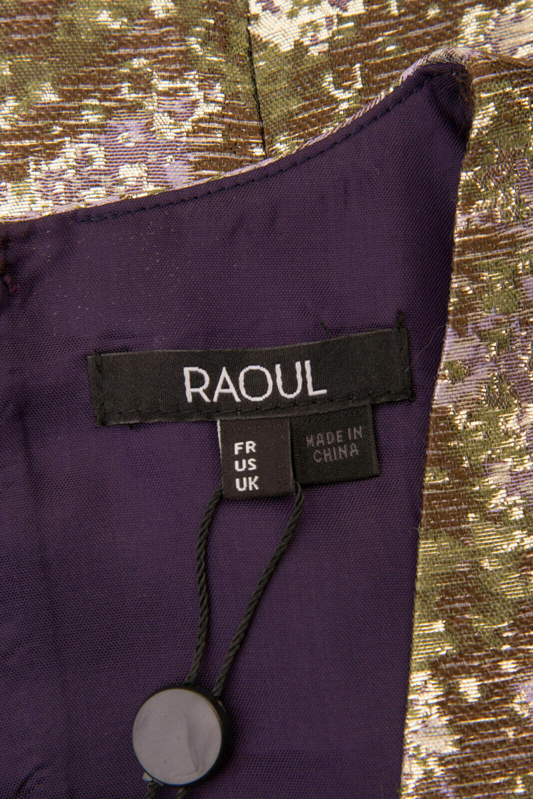 661894