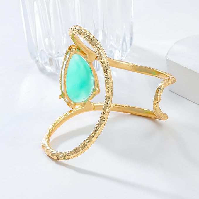 Textured Vine Wrap Teardrop Bracelet Elegant Gold Alloy