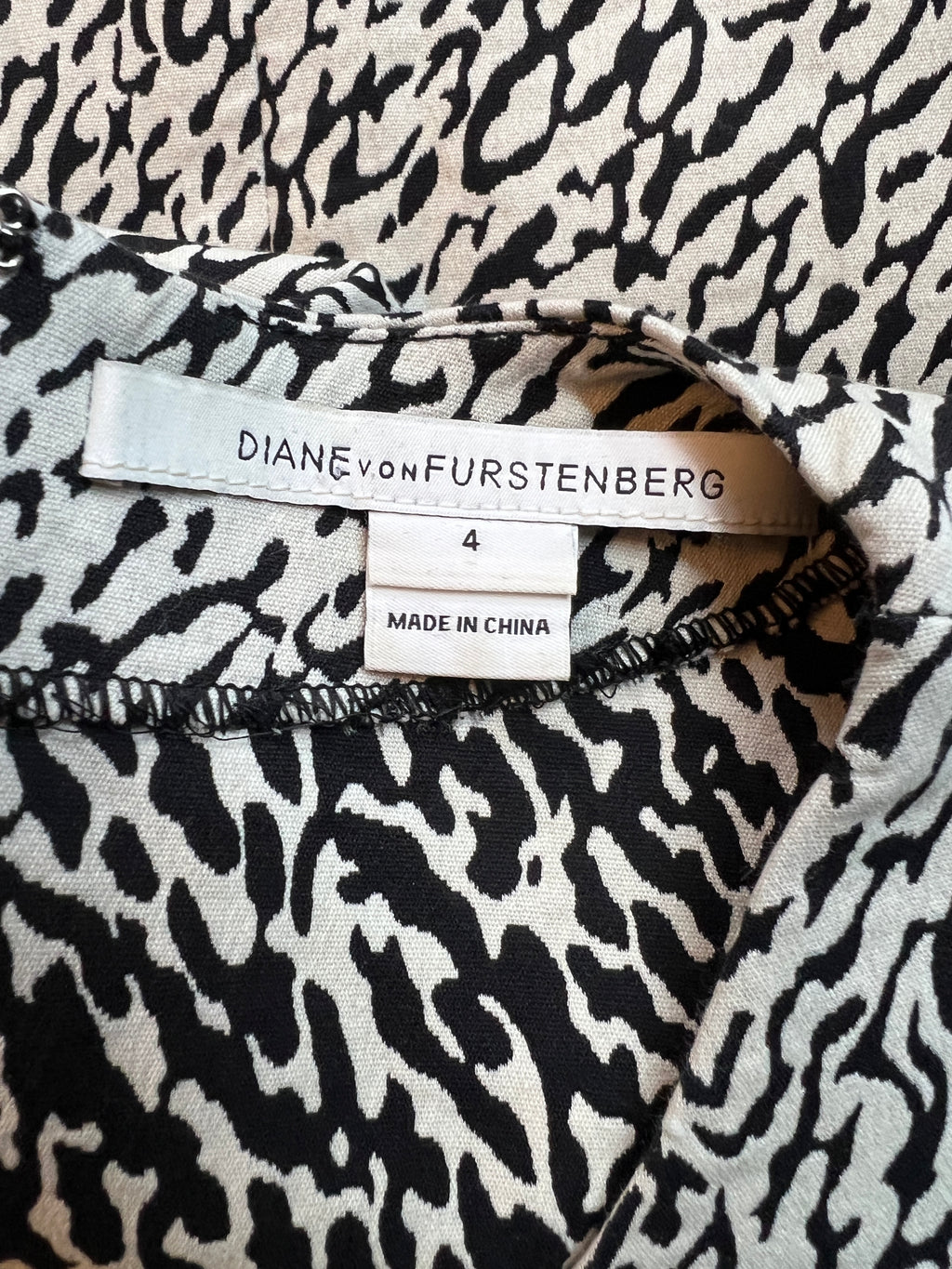 Diane Von Furstenberg Monochrome Cotton Snake Dress US 4 UK 8